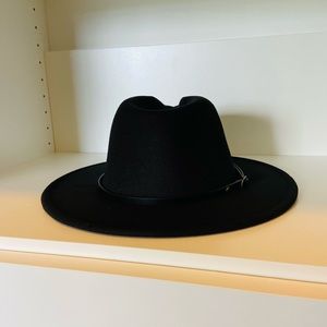 Belt buckle fedora hat